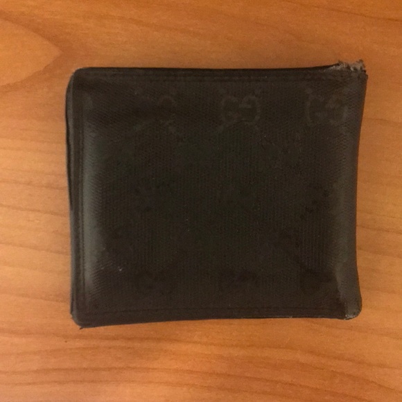 Gucci Bi-fold Wallet - Picture 3 of 3